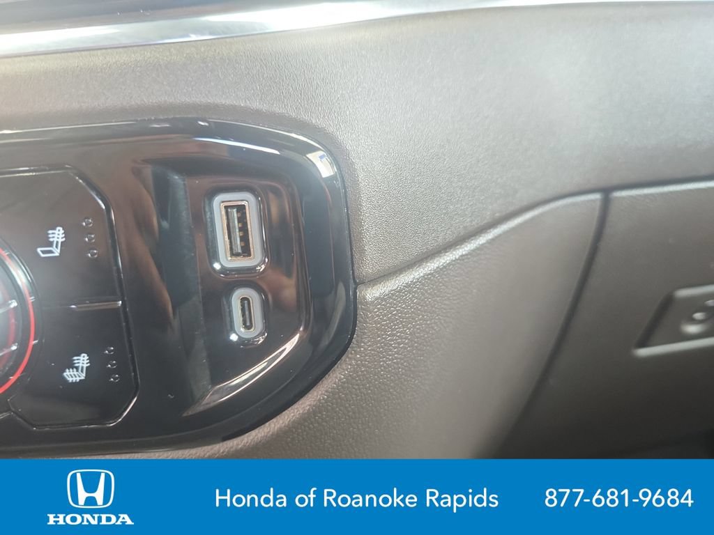 Used 2025 GMC Sierra 1500 SLT RWD image 28