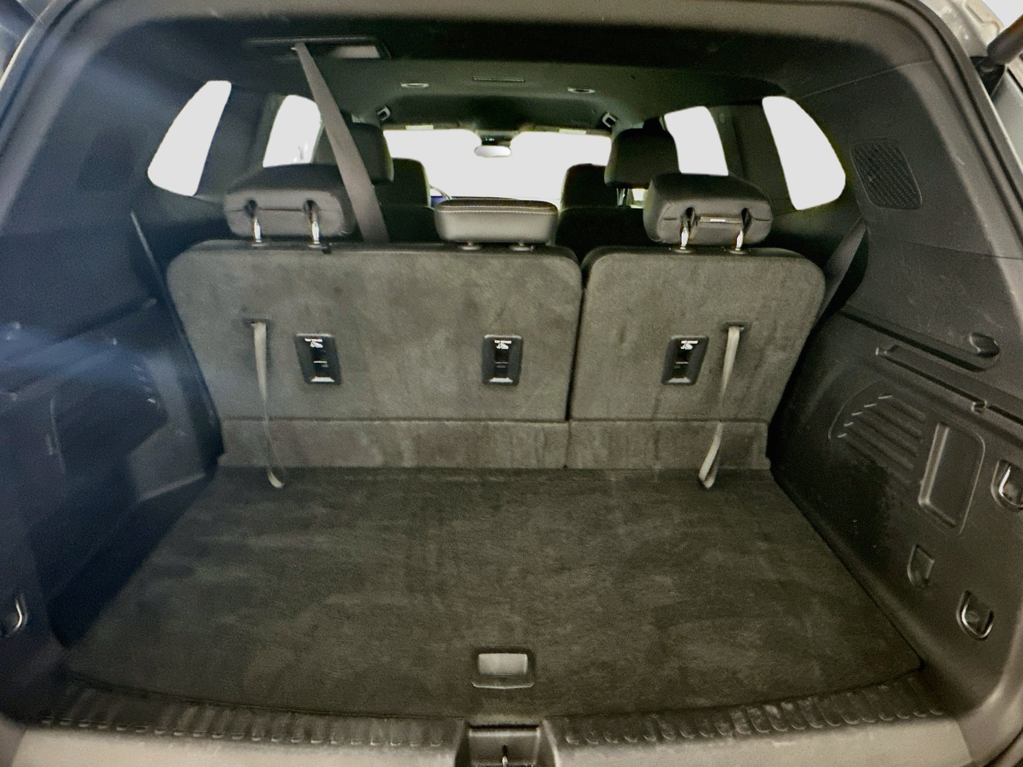 Used 2025 Buick Enclave Preferred AWD/4WD image 31