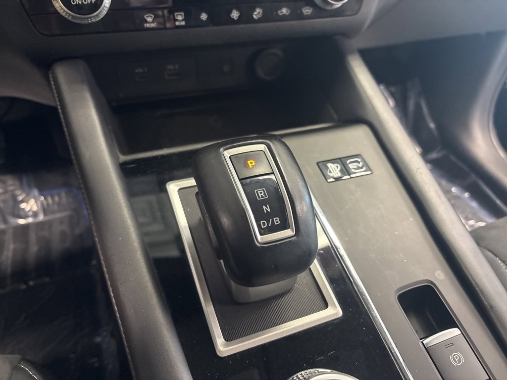 Used 2023 Mitsubishi Outlander SE image 24