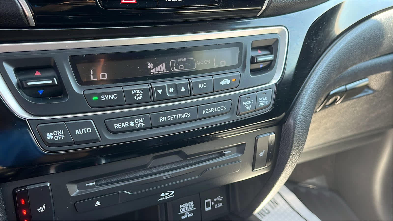 Used 2019 Honda Pilot Touring image 20