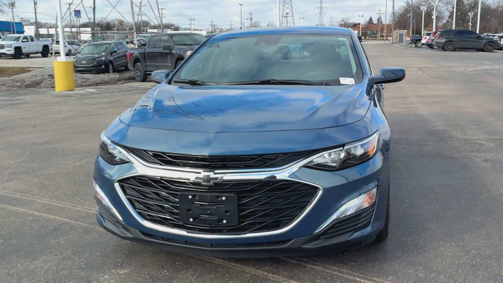 Certified 2025 Chevrolet Malibu RS w/ LPO, Floor Liner Package image 7