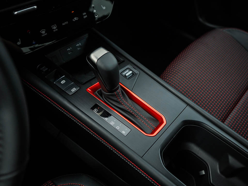 New 2026 Nissan Kicks SR w/ Cold Weather Package image 25