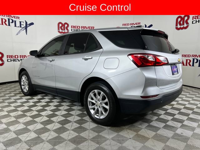 Used 2020 Chevrolet Equinox LS w/ LS Convenience Package FWD image 6