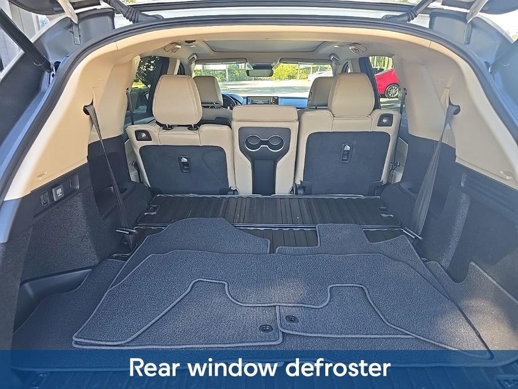 Used 2025 Acura MDX FWD image 10