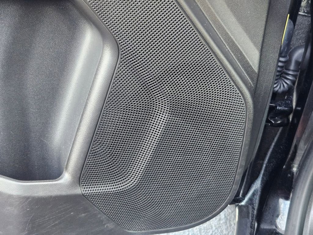 Certified 2024 Chevrolet Colorado W/T image 12