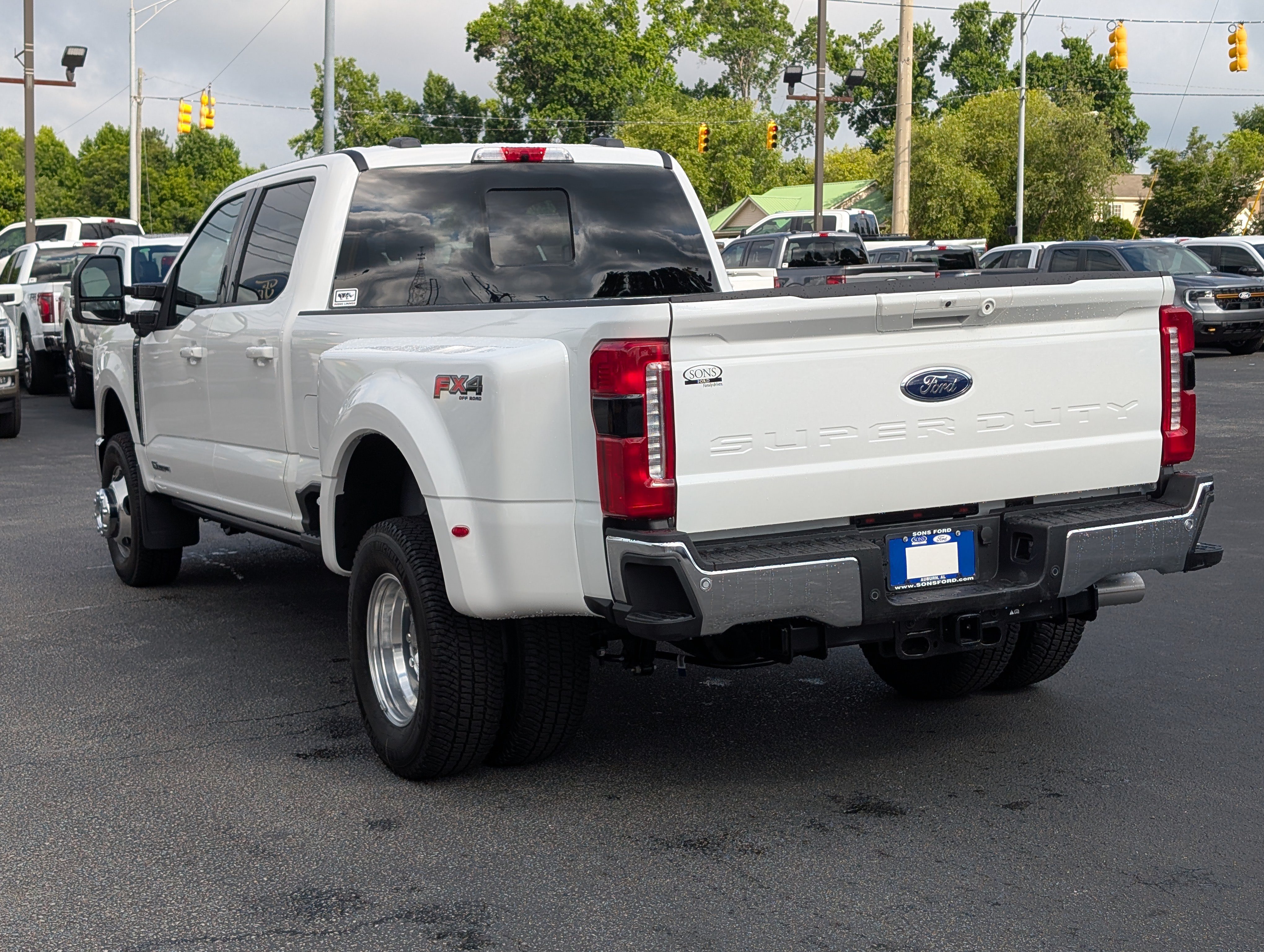 New 2026 Ford F350 Lariat w/ Lariat Ultimate Package AWD/4WD image 13