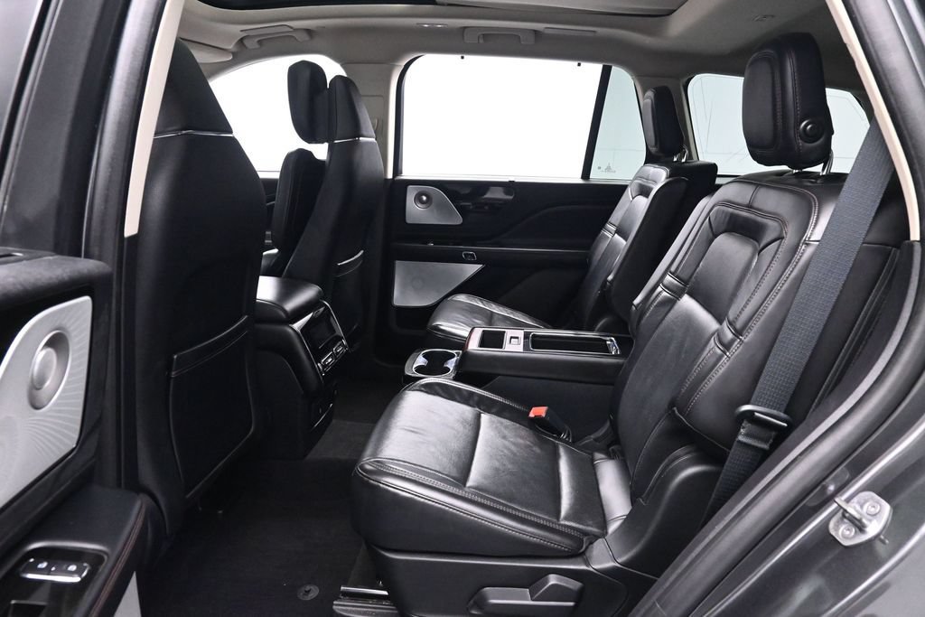 Used 2020 Lincoln Aviator Reserve w/ Equipment Group 202A AWD/4WD image 15
