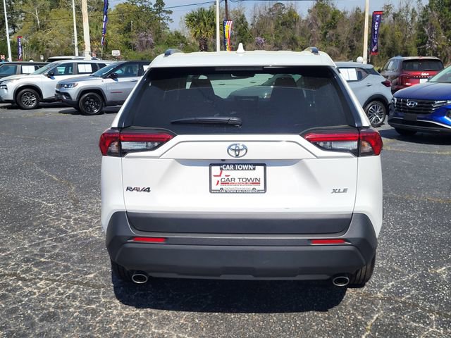 Used 2025 Toyota RAV4 XLE image 3