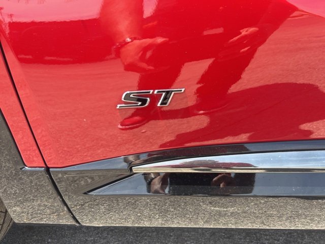 New 2025 Buick Envision Sport Touring image 11