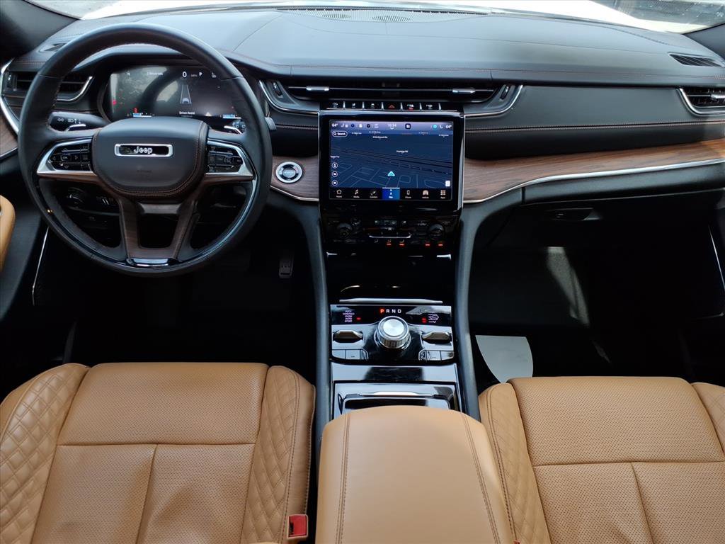 Used 2025 Jeep Grand Cherokee Summit image 18