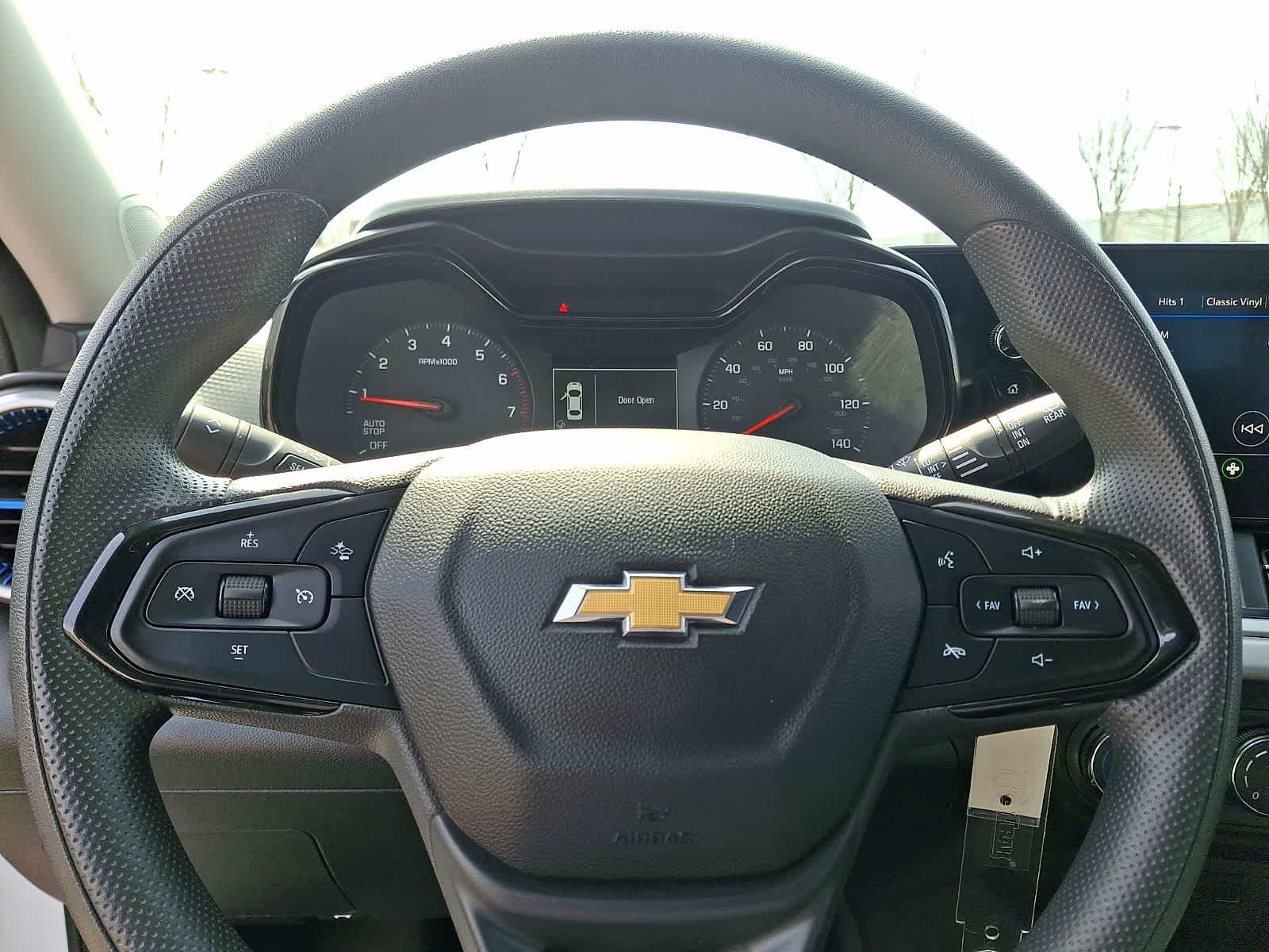 Used 2025 Chevrolet Trax LS FWD image 18