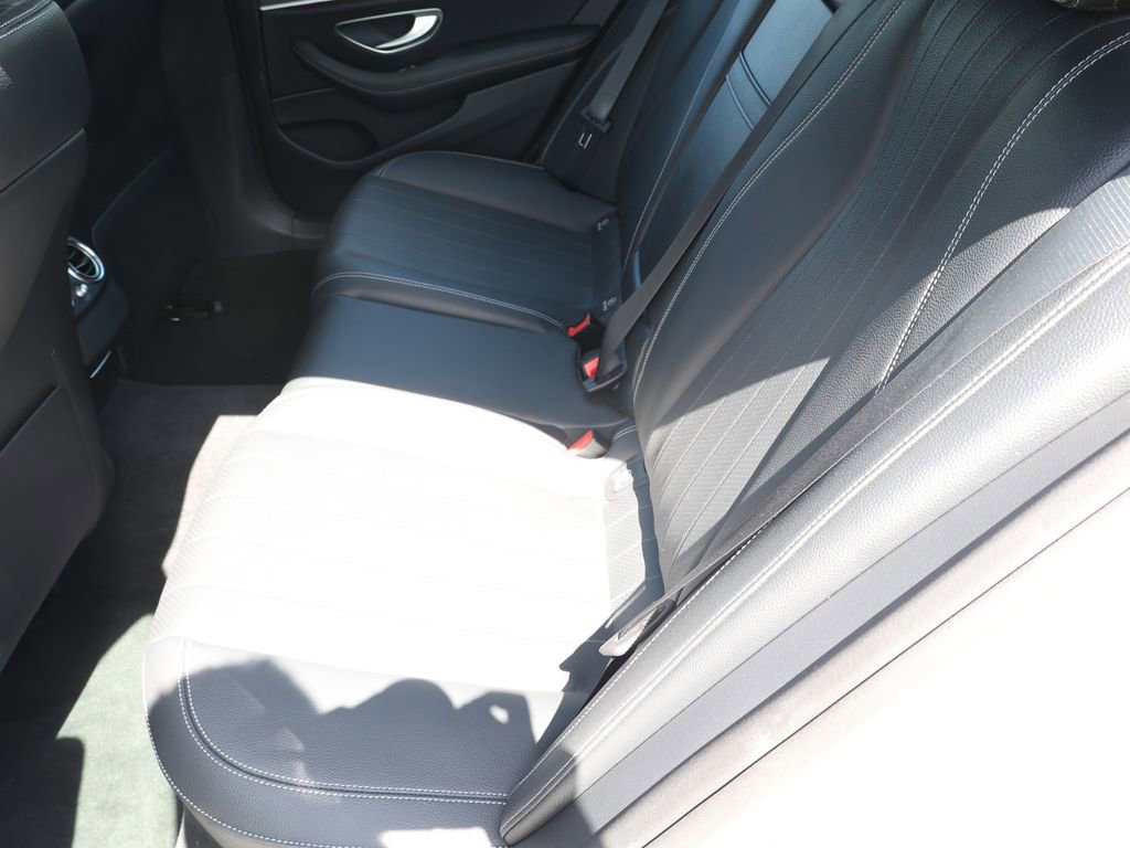Used 2022 Mercedes-Benz E 350 Sedan w/ Exterior Lighting Package image 21