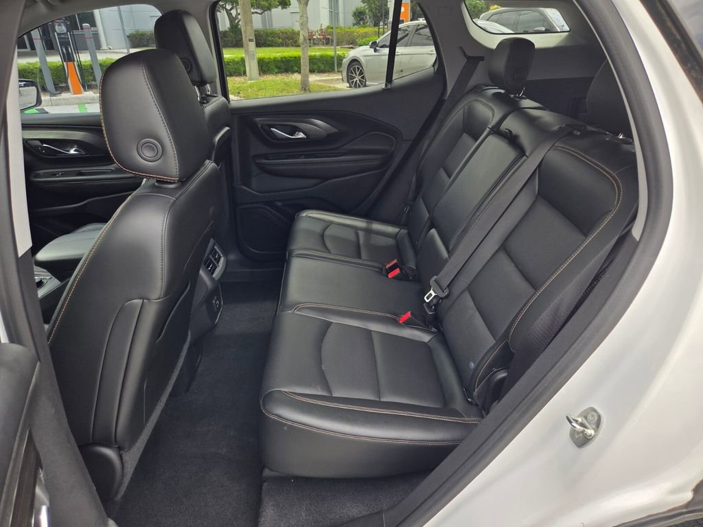 Used 2020 GMC Terrain SLT image 25