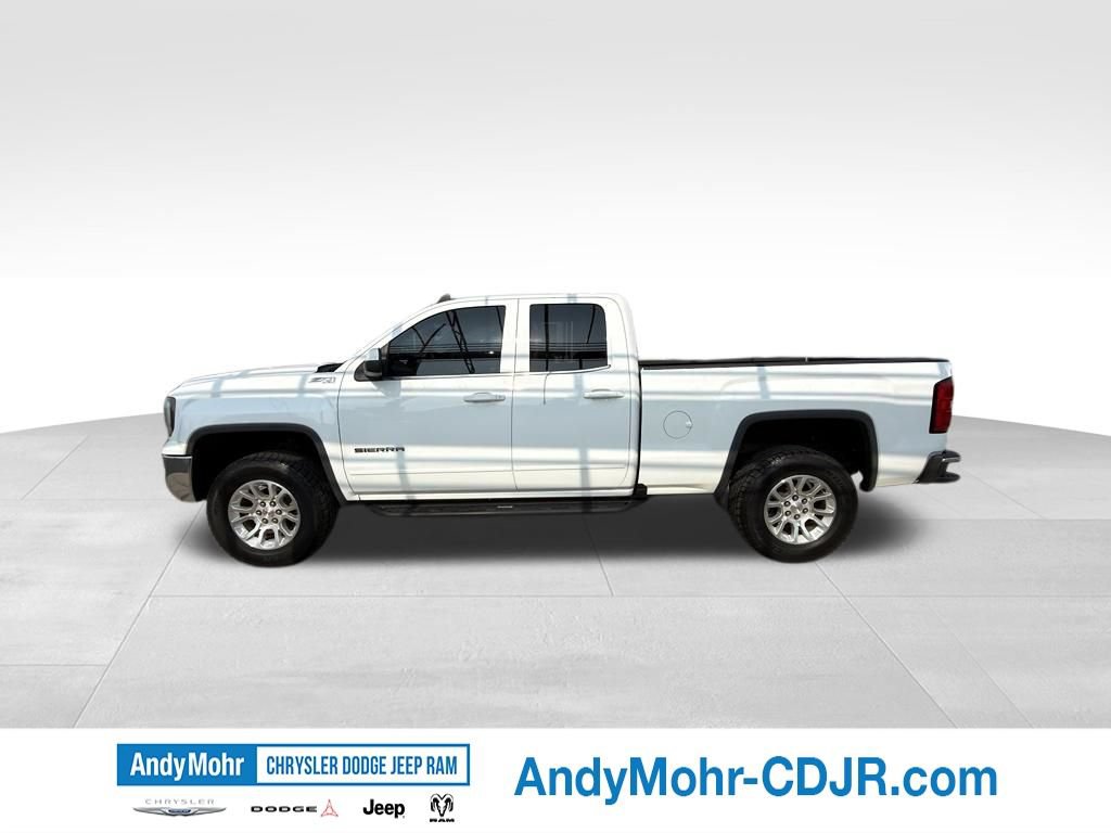 Used 2017 GMC Sierra 1500 SLE w/ SLE Value Package AWD/4WD image 4