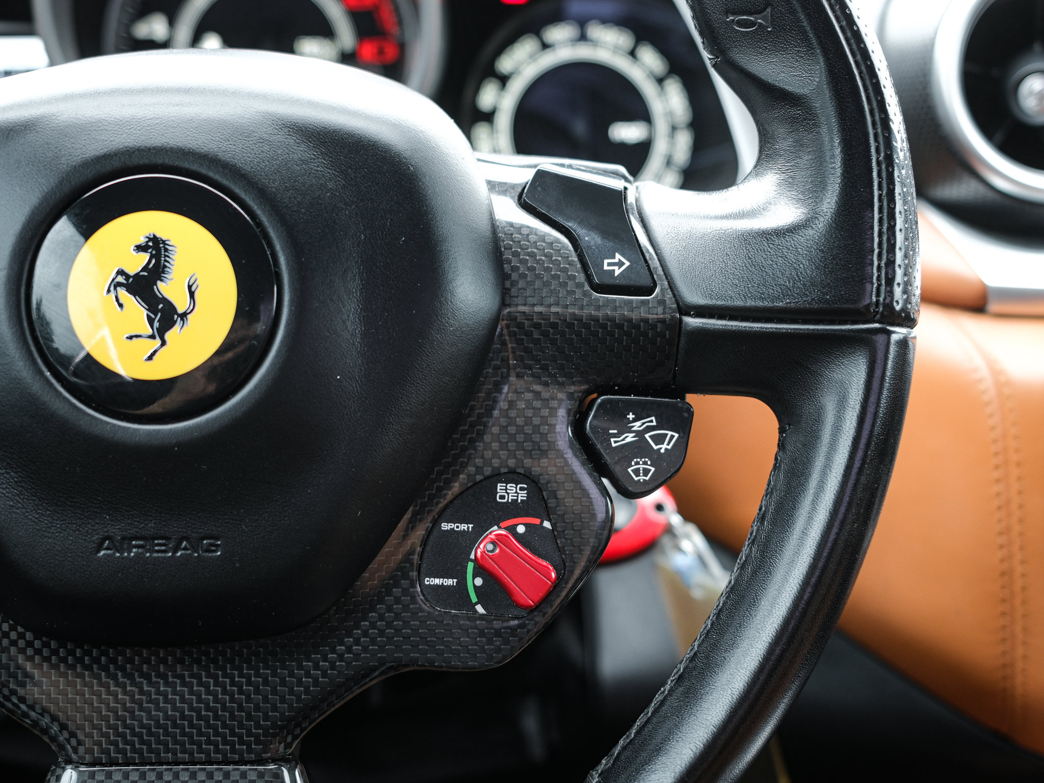 Used 2017 Ferrari California T RWD image 21