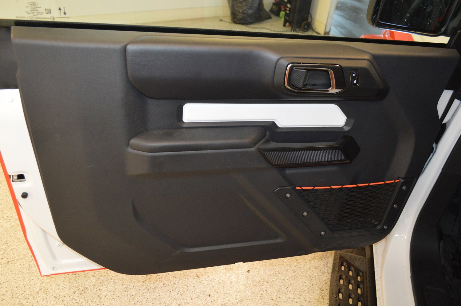 Used 2025 Ford Bronco Stroppe Edition image 13