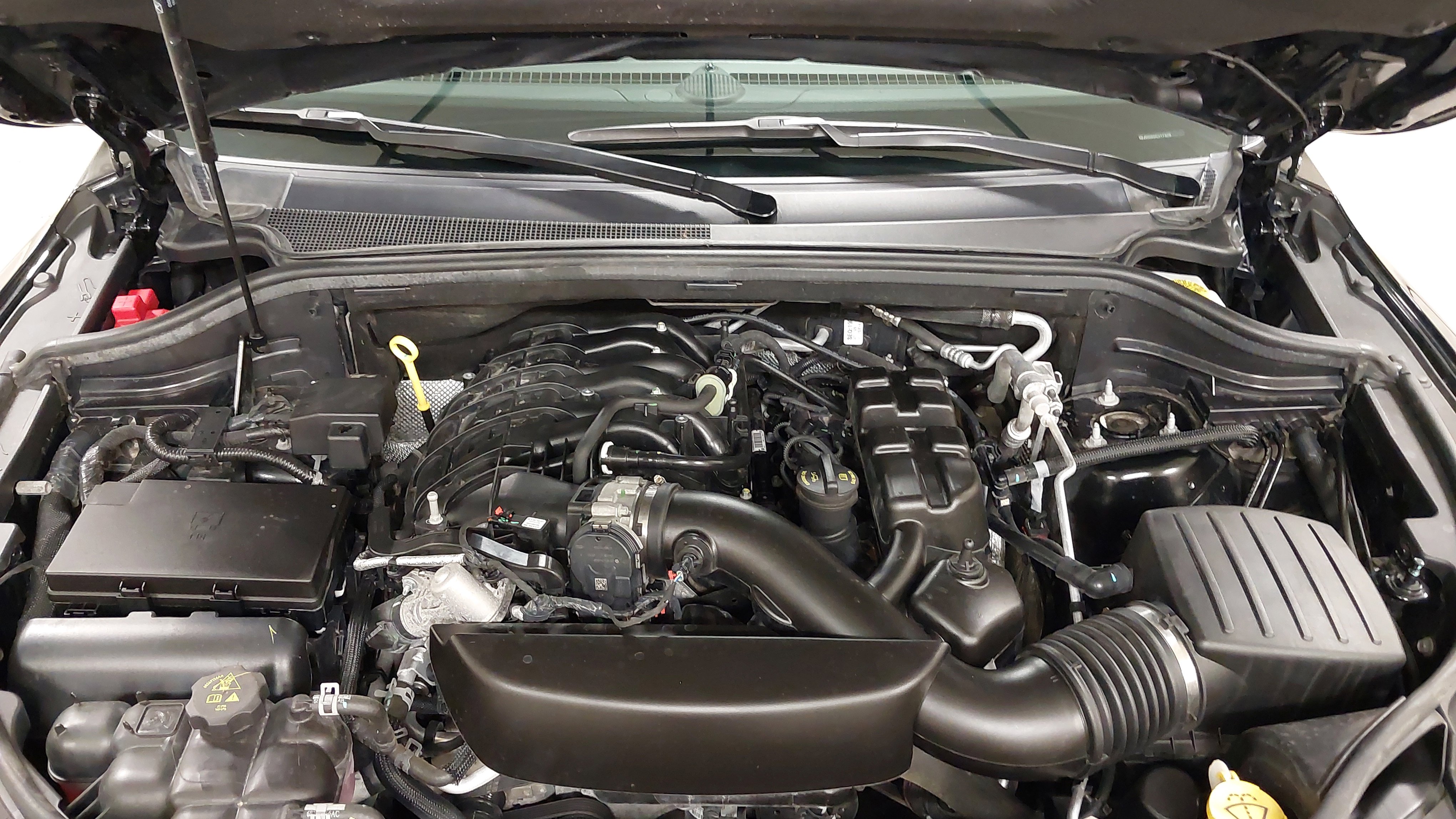 Used 2025 Dodge Durango GT image 30