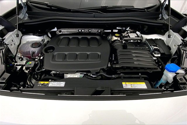 New 2026 Volkswagen Tiguan SE R-Line image 11