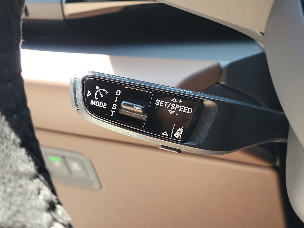 New 2026 Porsche Macan 4 Electric image 37