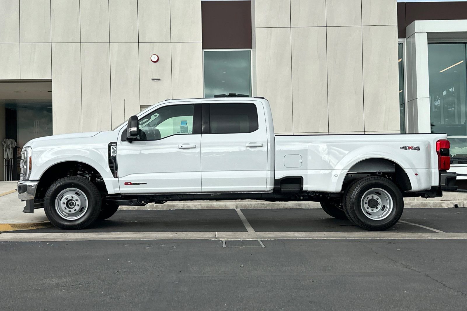 New 2026 Ford F350 XLT w/ XLT Premium Package image 6