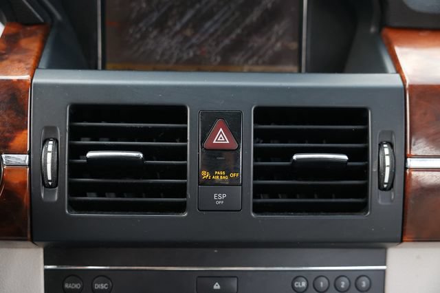 Used 2010 Mercedes-Benz GLK 350 2WD w/ Multimedia Pkg image 37