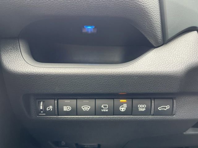 Used 2025 Toyota RAV4 XSE w/ Advanced Technology Package AWD/4WD image 15