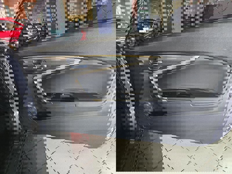 Used 2017 Honda Accord EX image 11