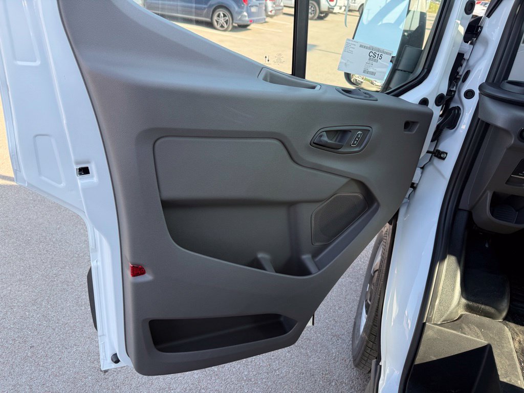 New 2027 Ford Transit 250 148 Medium Roof w/ Load Area Protection Package RWD image 7
