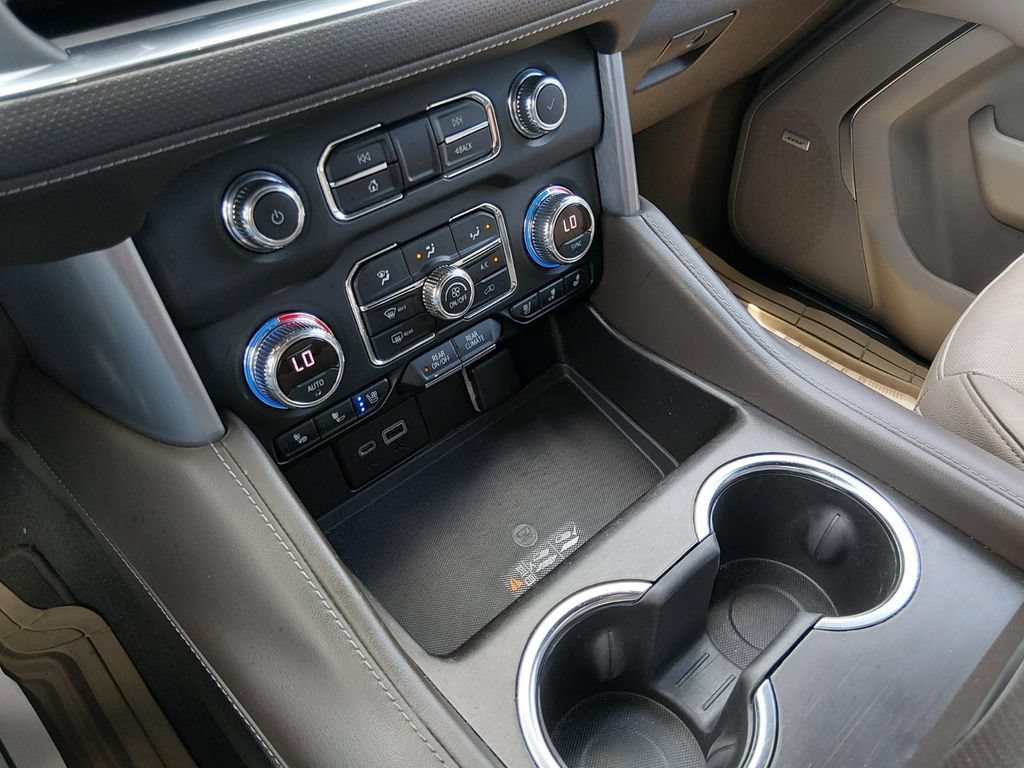 Used 2021 GMC Yukon XL SLT AWD/4WD image 24
