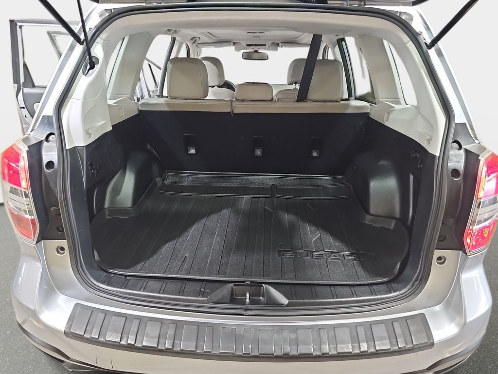 Used 2016 Subaru Forester 2.5i Touring w/ Eyesight & Navigation System AWD/4WD image 14