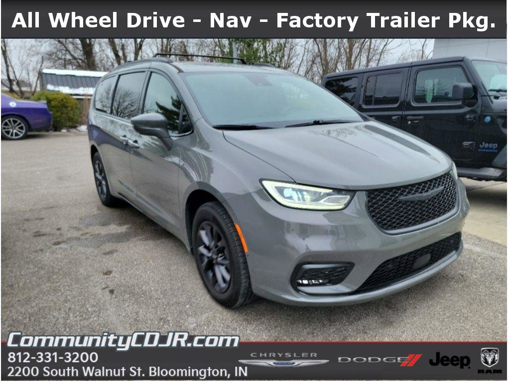 Used 2021 Chrysler Pacifica Touring-L w/ Premium & Safety Sphere Group