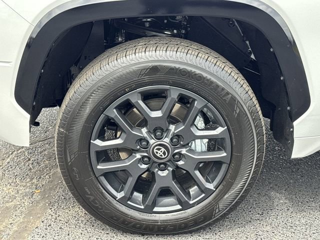 Used 2026 Toyota Tundra Platinum AWD/4WD image 23