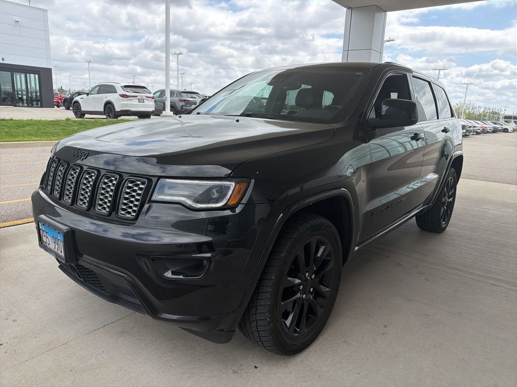 Used 2020 Jeep Grand Cherokee Altitude