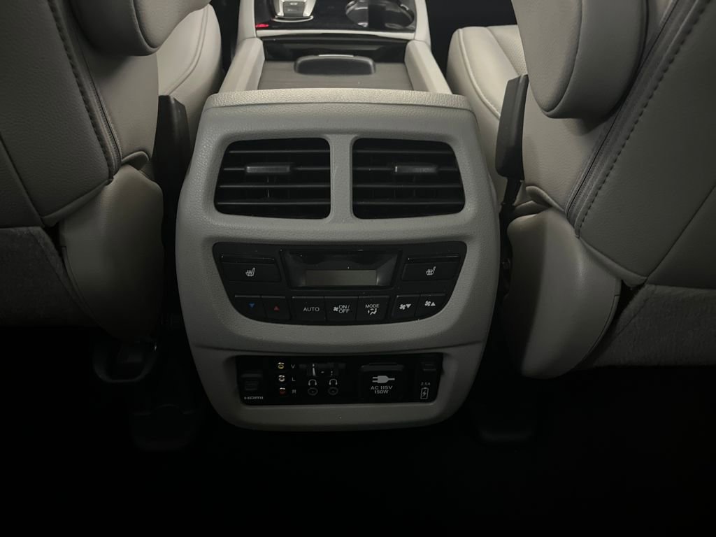 Used 2018 Honda Pilot Elite image 31