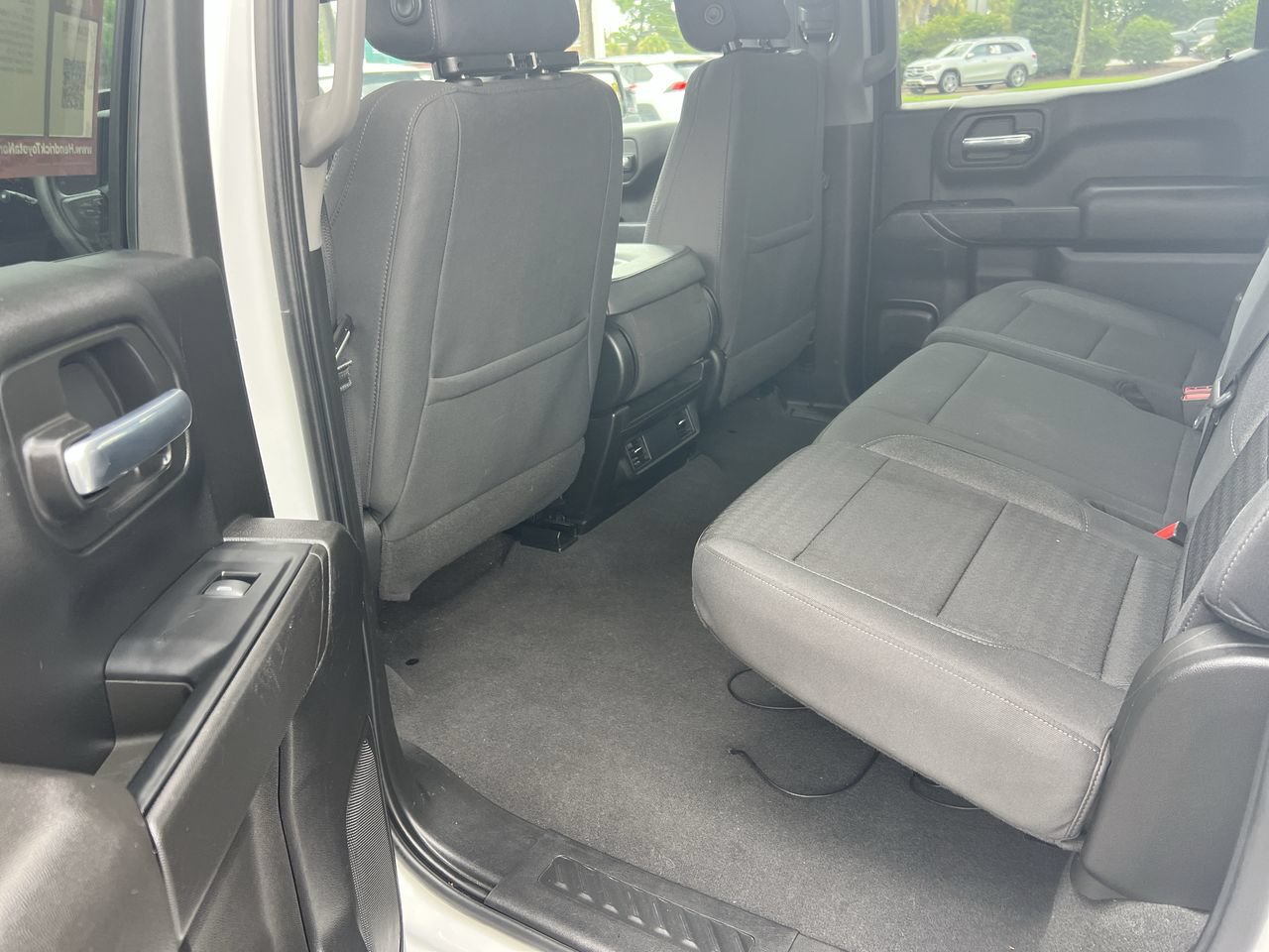 Used 2023 Chevrolet Silverado 1500 Custom w/ LPO, Dark Essentials Package RWD image 32