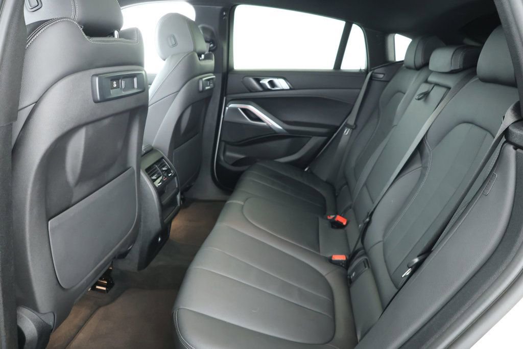 Used 2022 BMW X6 xDrive40i image 21