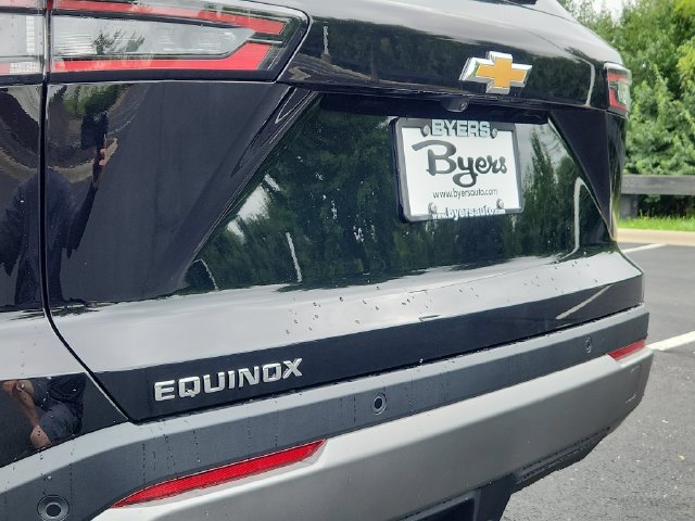 New 2027 Chevrolet Equinox LT w/ Safety and Technology Package FWD image 11