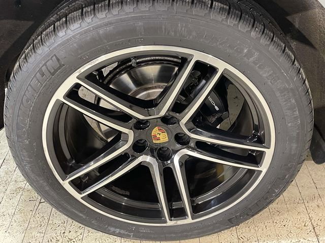 Used 2021 Porsche Macan image 15