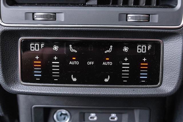 Used 2025 Audi Q8 Premium Plus w/ Premium Plus Package image 22