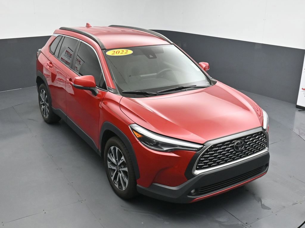 Used 2022 Toyota Corolla Cross XLE FWD image 25