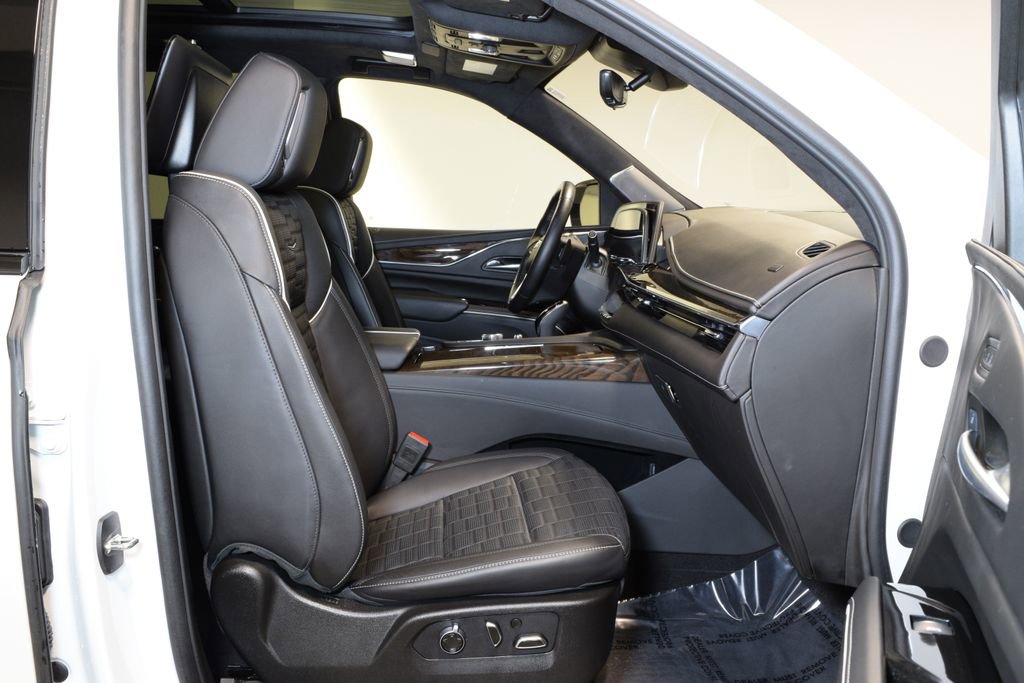 Used 2024 Cadillac Escalade Sport Platinum image 35