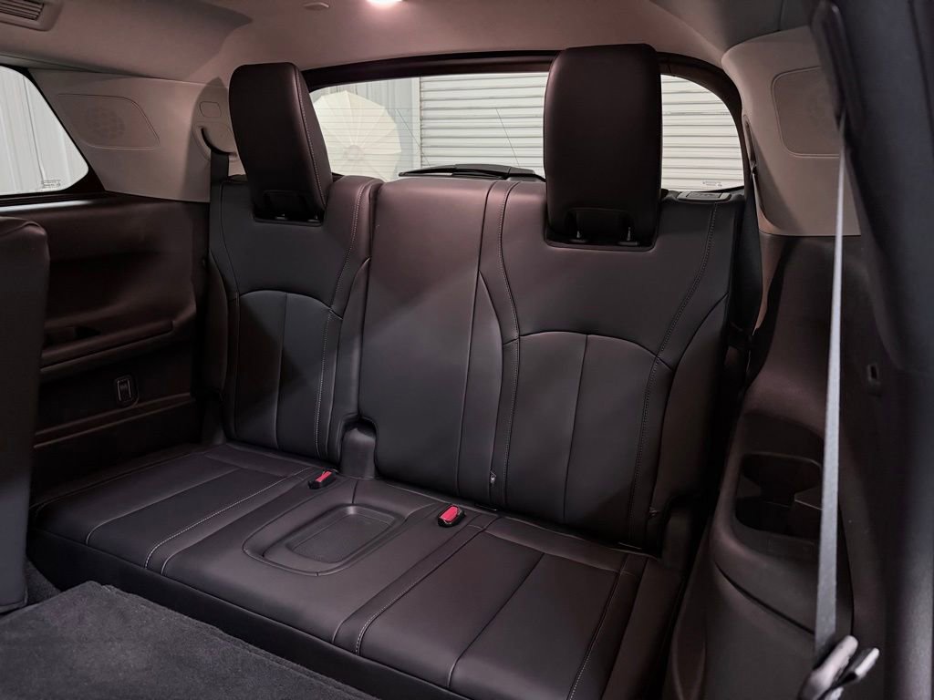 Certified 2025 INFINITI QX60 Pure image 28