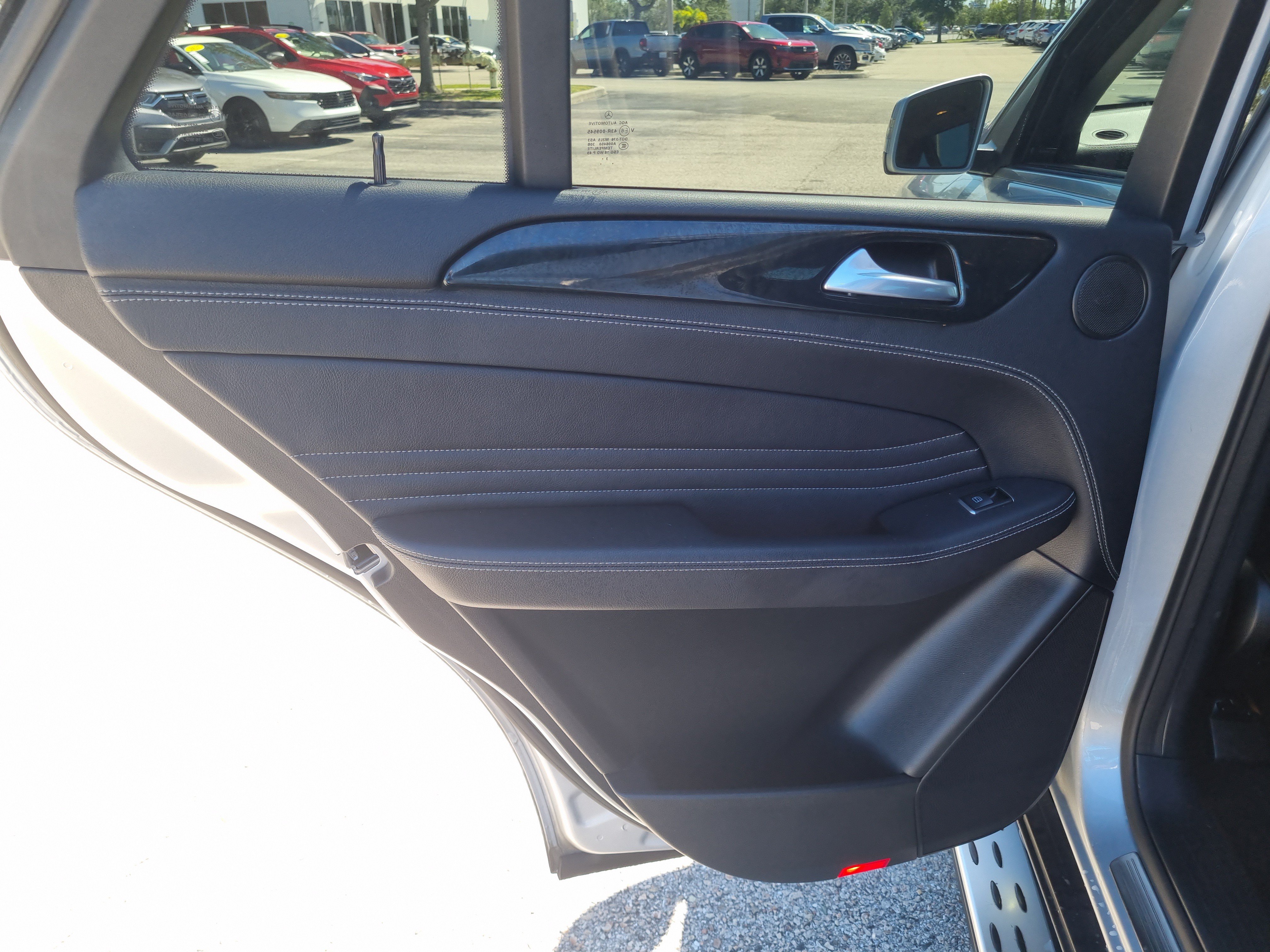 Used 2014 Mercedes-Benz ML 550 4MATIC image 15