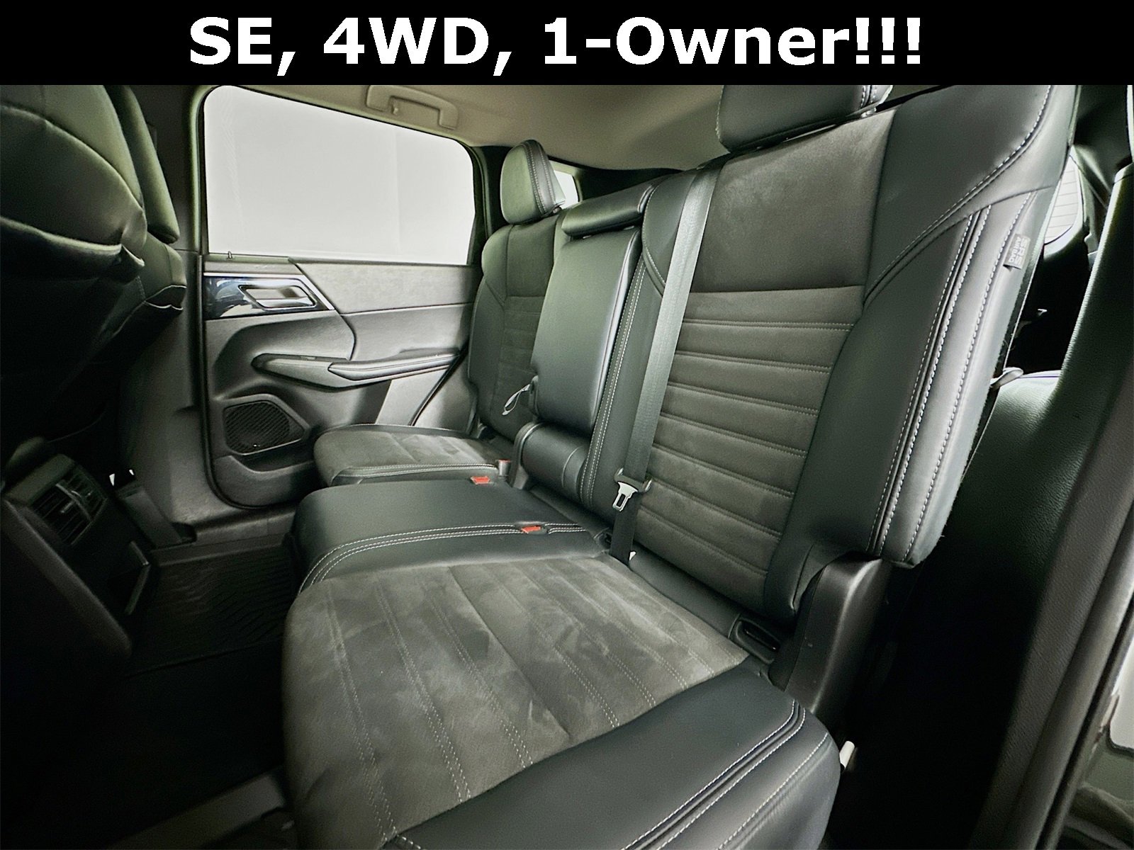 Used 2024 Mitsubishi Outlander SE image 25