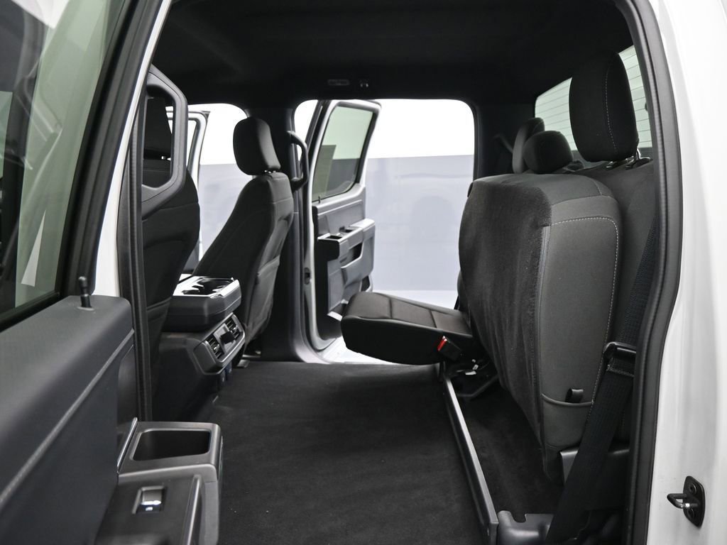 Used 2024 Ford F150 XLT w/ XLT Black Appearance Package image 17
