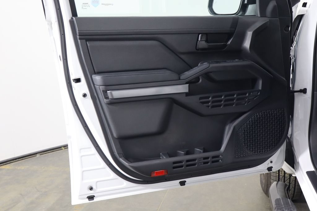 Used 2025 Toyota Tacoma SR5 RWD image 13