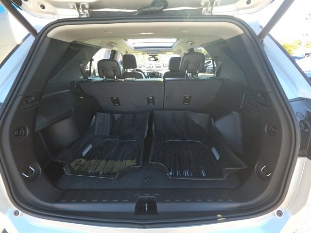 Used 2018 Chevrolet Equinox Premier image 32