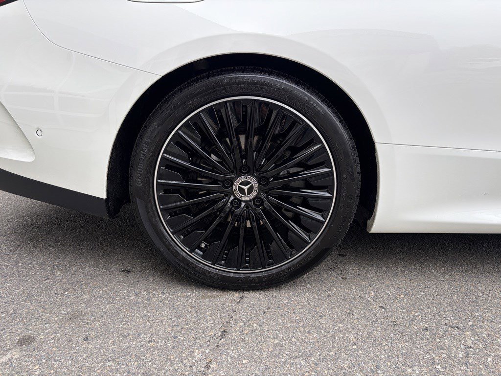 Used 2025 Mercedes-Benz CLE 300 4MATIC Coupe image 14