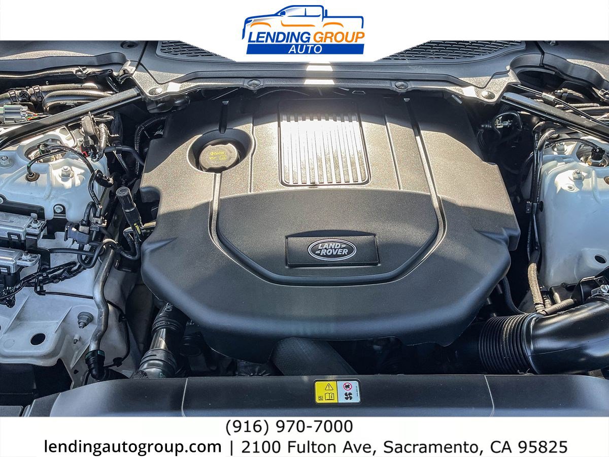 Used 2017 Land Rover Range Rover HSE image 26