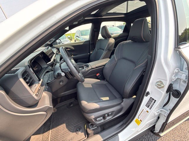 Used 2026 Toyota Crown Platinum AWD/4WD image 20